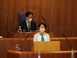 C6A7F09D-0570-4B25-B79C-742E3E2540BE